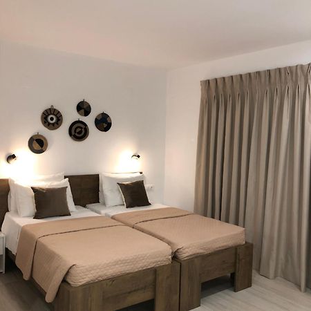 Fiosal Apartments 3 Skiathos Town Exterior photo